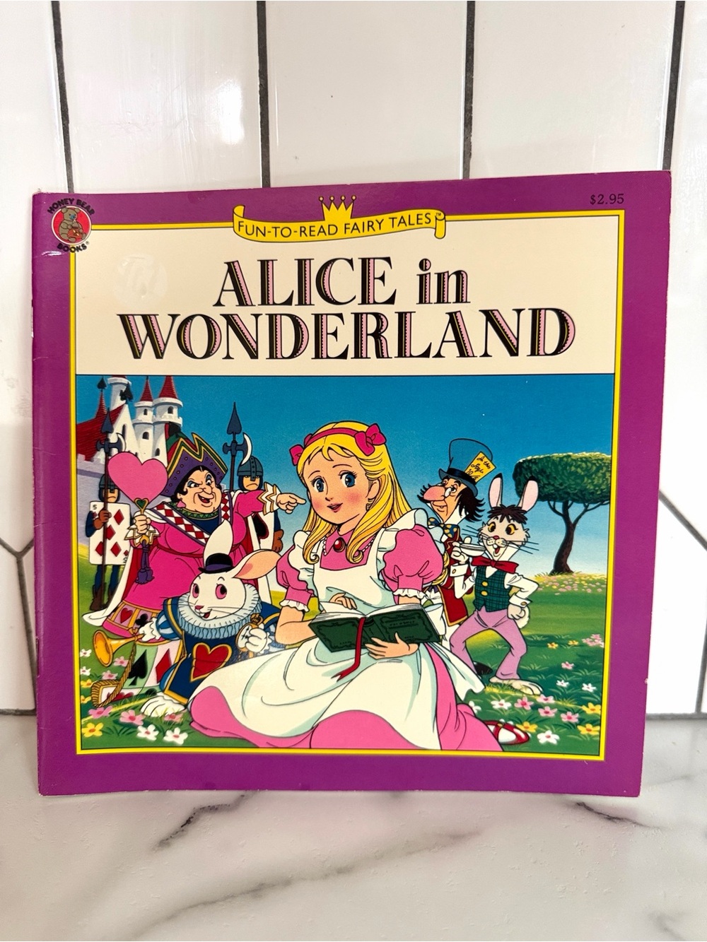Vintage 1995 Honey Bear Books Fun-To-Read Fairy Tales “Alice in Wonderland”
